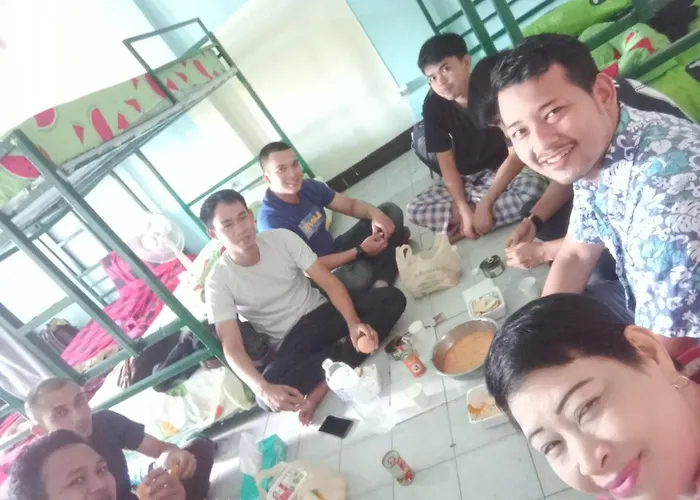 Jay Guesthouse And Restaurant (Adults Only)